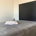 Guest house 22 - Beachfront