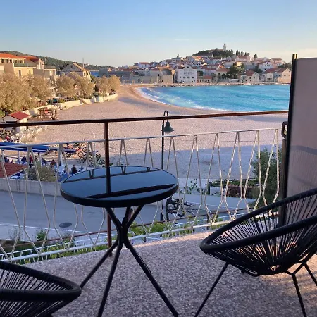 22 - Beachfront Гостевой дом 3*