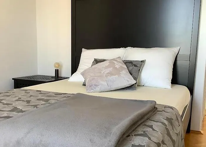 22 - Beachfront بيت ضيافة Primošten