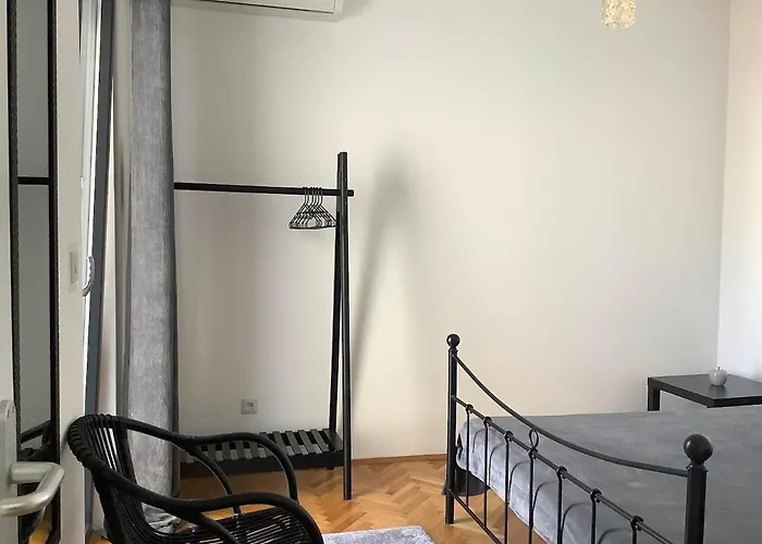 22 - Beachfront Gostinjska kuća 3*