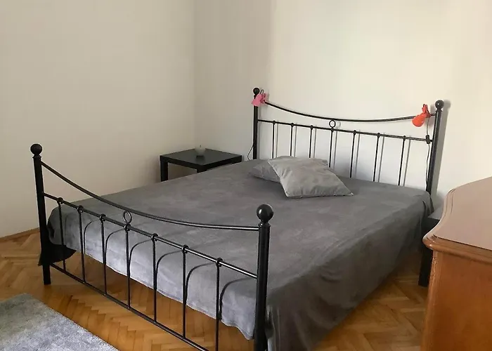 22 - Beachfront Gostinjska kuća 3*