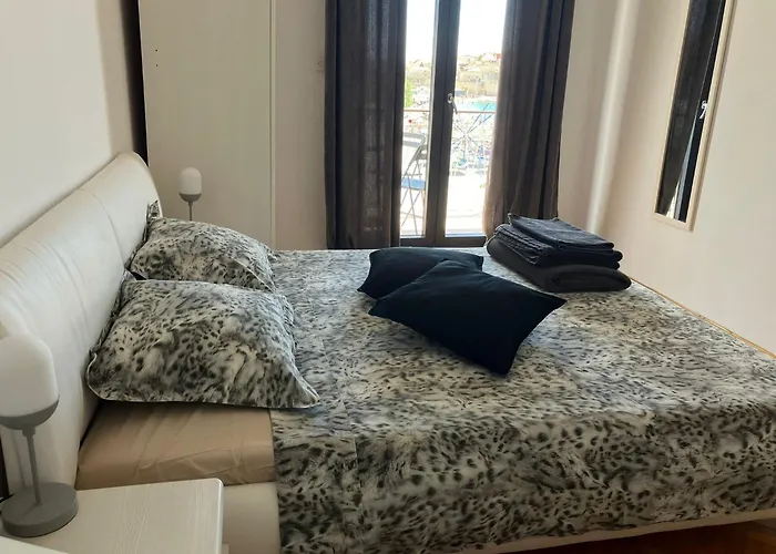 22 - Beachfront بيت ضيافة